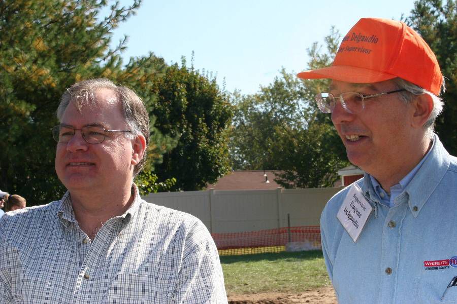 Right-click and select "Save Image" to save this rare photo of Delgaudio and York posing together.Board of Supervisors Chairman Scott York, who did not lift a finger to raise any money,  and Supervisor Eugene Delgaudio pose together at the Sully Elementary School for the building of Discovery Science Park.