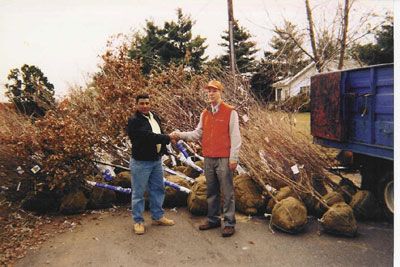 ED shakes hand of company planting trees near Sterling Blvd., on Winchester Boulevard